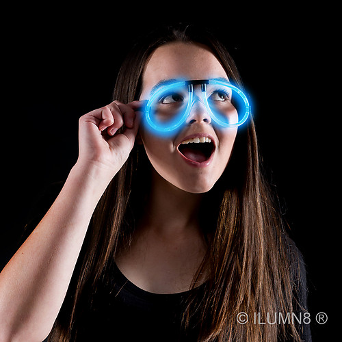 1pr x glow stick